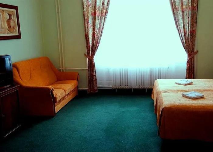 Hotel Ester Karlovy Vary Esterno foto