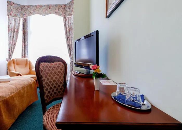 Hotel Ester Karlovy Vary Esterno foto