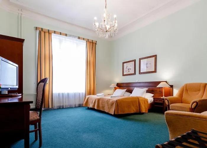Hotel Ester Karlovy Vary Esterno foto