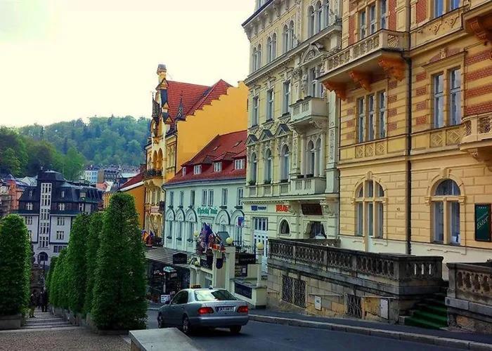 Hotel Ester Karlovy Vary Esterno foto
