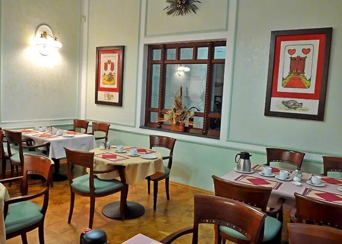 Hotel Ester Karlovy Vary Esterno foto